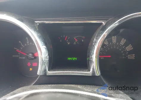 2005 Ford Mustang V6 Deluxe/V6 Premium z USA, uszkodzony, nr VIN 1ZVFT80N455245340